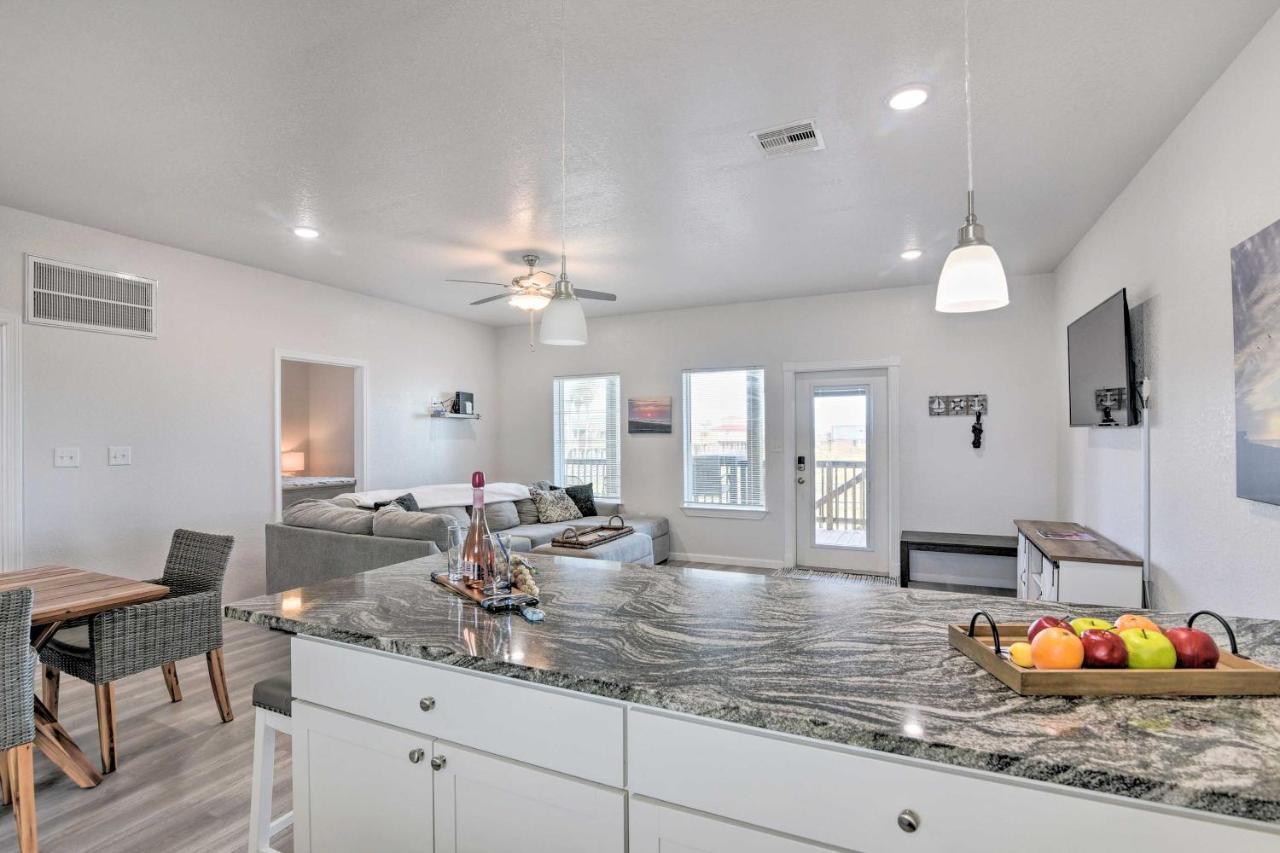 Surfside Beach Retreat With Deck And Ocean Views Экстерьер фото