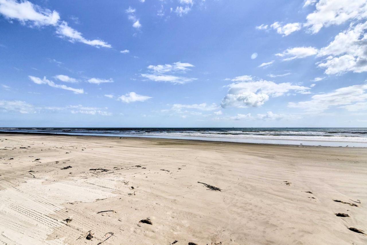 Surfside Beach Retreat With Deck And Ocean Views Экстерьер фото